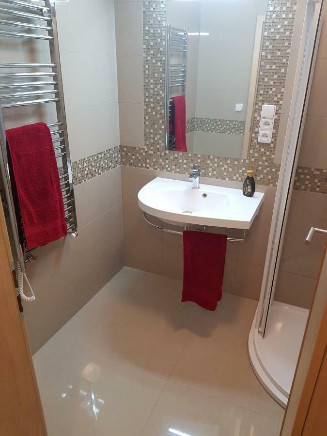 Apartment Newly Built 5 With Balcony Near Center